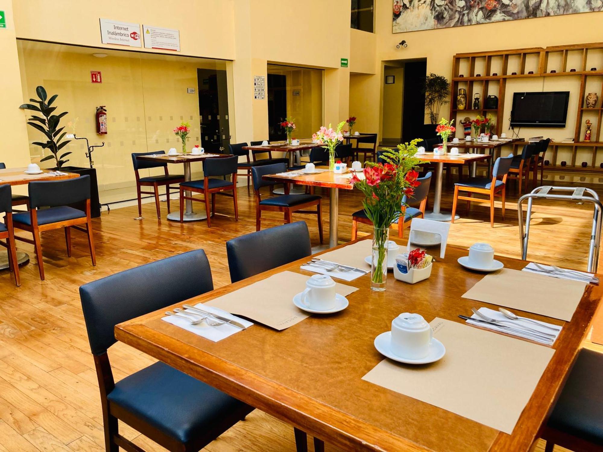 Hotel Rocaval Сан-Кристобаль-де-Ла-Касас Экстерьер фото